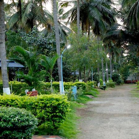 Royal Nature Resort Pollachi Luaran gambar