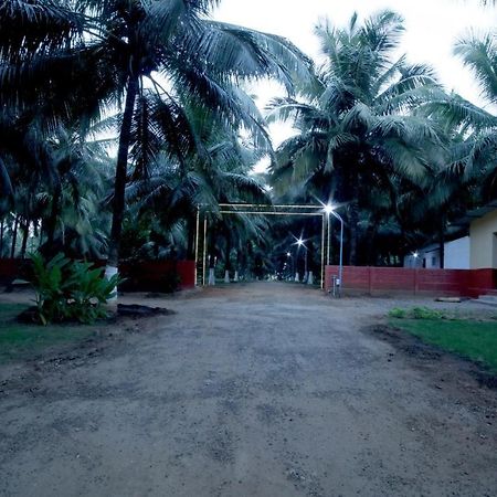 Royal Nature Resort Pollachi Luaran gambar