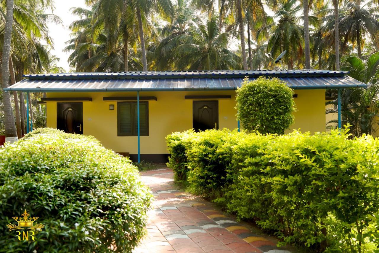 Royal Nature Resort Pollachi Luaran gambar