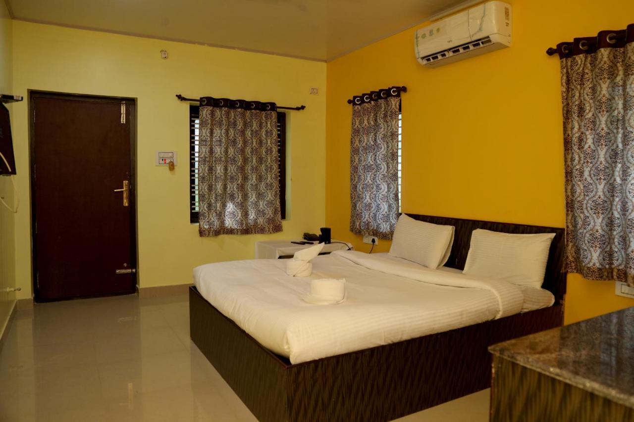 Royal Nature Resort Pollachi Luaran gambar