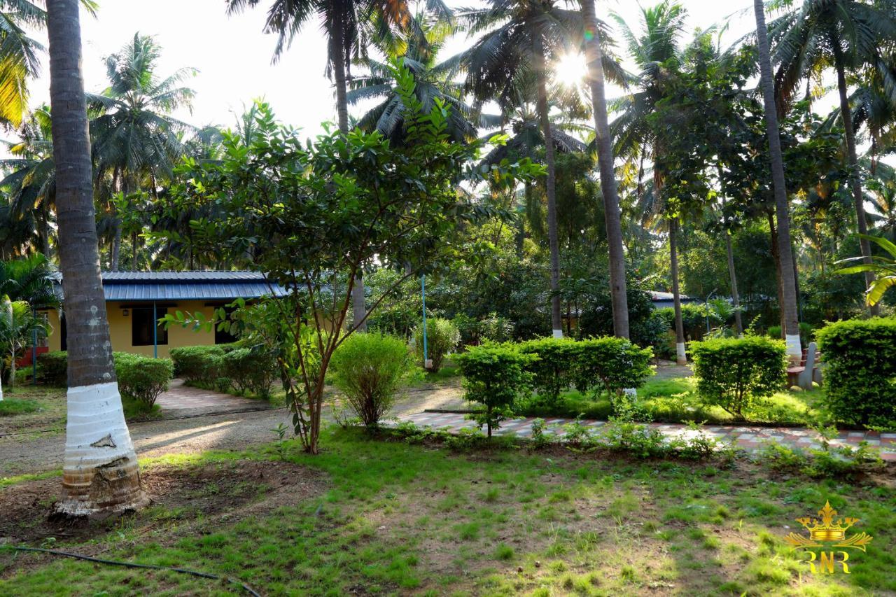 Royal Nature Resort Pollachi Luaran gambar