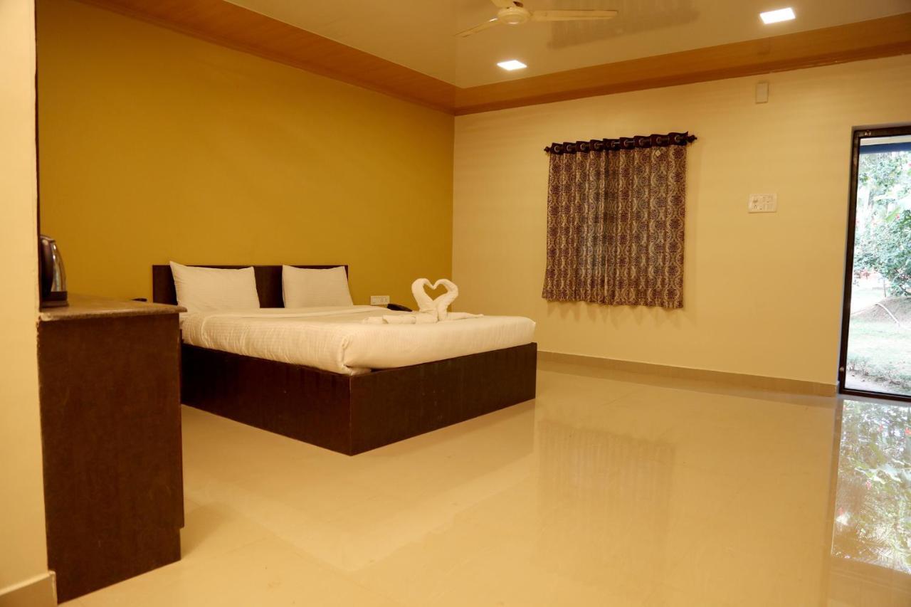 Royal Nature Resort Pollachi Luaran gambar
