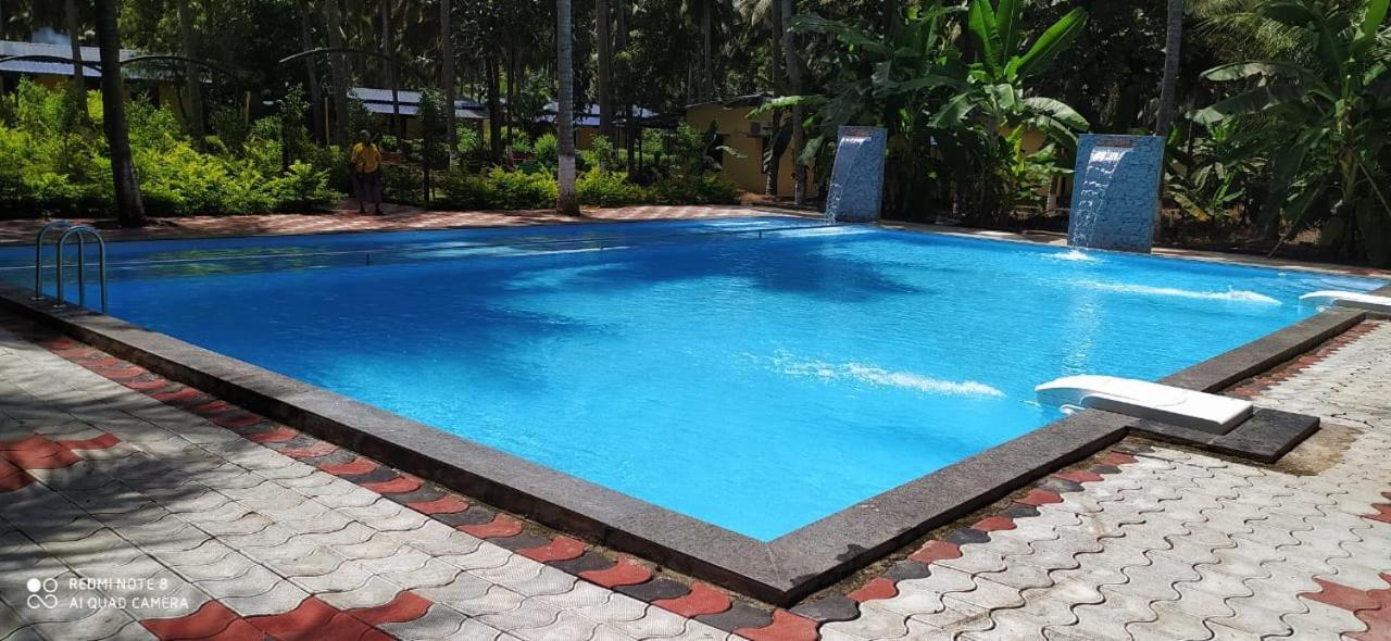 Royal Nature Resort Pollachi Luaran gambar